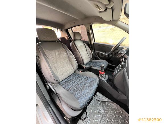 BRT OTOMOTİV'DEN " 0 MOTORLU " CLIO 3 DİZEL KLİMALI TERTEMİZ
