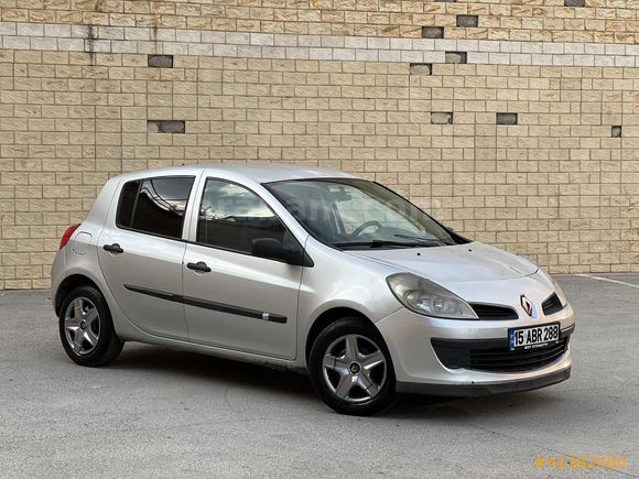 BRT OTOMOTİV'DEN " 0 MOTORLU " CLIO 3 DİZEL KLİMALI TERTEMİZ