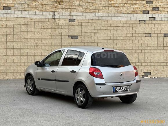 BRT OTOMOTİV'DEN " 0 MOTORLU " CLIO 3 DİZEL KLİMALI TERTEMİZ