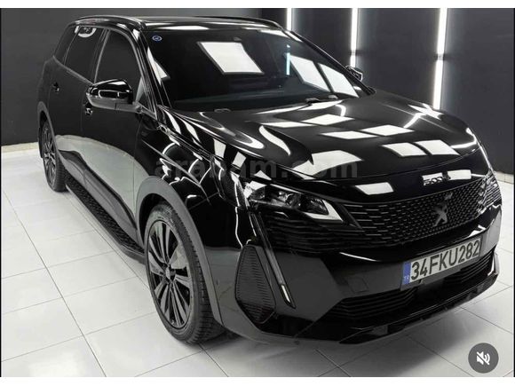 Sahibinden Garantili Peugeot 5008 1.5 BlueHDI GT 2022    Düşük km.  Black paket