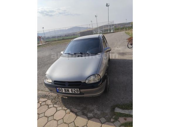 Sahibinden Opel Corsa 1.4 100.Yıl 2000 Model  188.000 km Gri