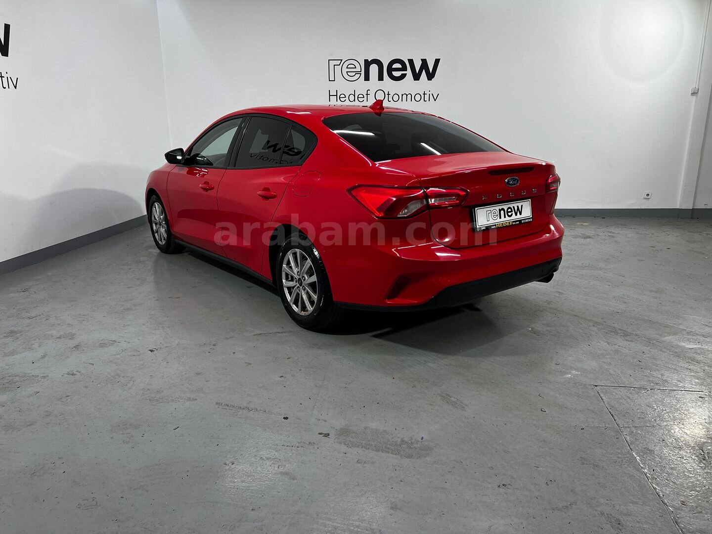 Galeriden Ford Focus 1.5 TDCi Trend X 2024 Model İstanbul 97.185 km Kırmızı 4