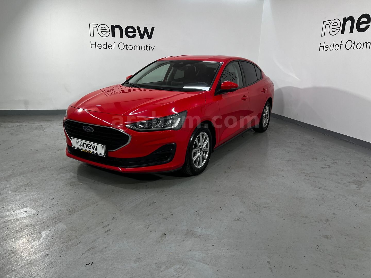 Galeriden Ford Focus 1.5 TDCi Trend X 2024 Model İstanbul 97.185 km Kırmızı 1