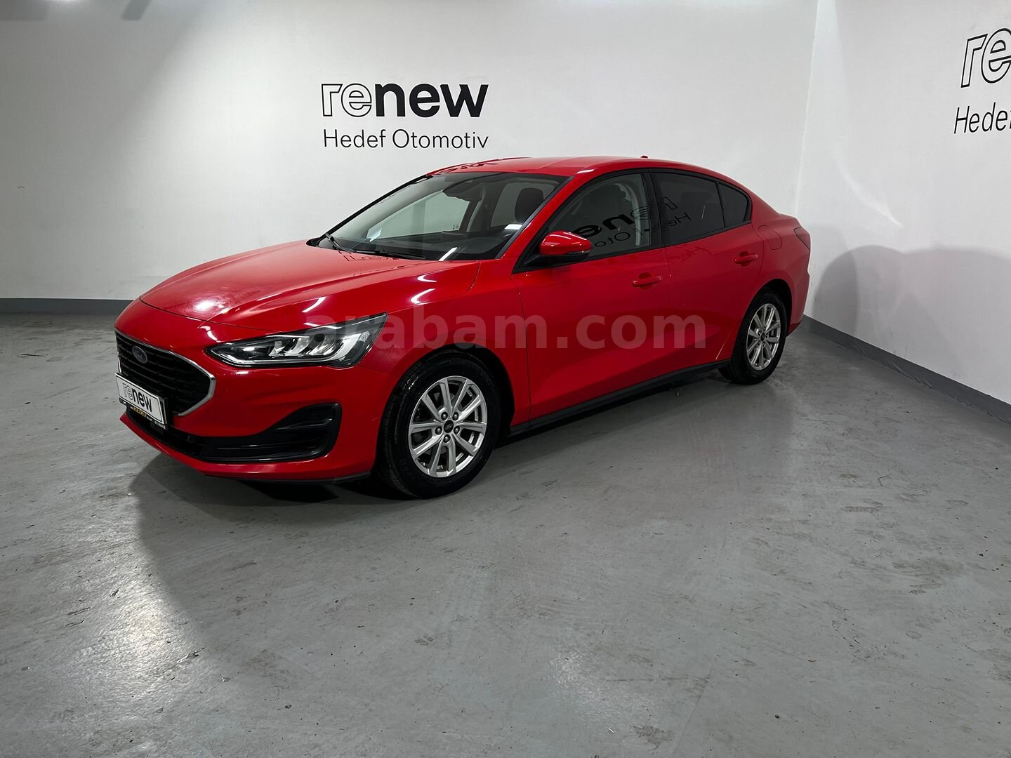 Galeriden Ford Focus 1.5 TDCi Trend X 2024 Model İstanbul 97.185 km Kırmızı 7