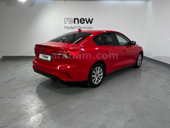 HEDEF RENAULT'DAN 0,99 KREDİ 2024 FOCUS TREND X ECOBLUE %20