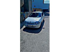 Sahibinden Renault Clio 1.4 RN 2000 Model