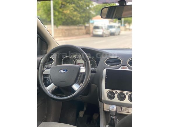 Ford Focus 1.6 TDCi Collection 180.000 Km'de