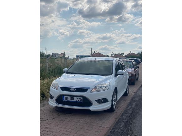 Ford Focus 1.6 TDCi Collection 180.000 Km'de