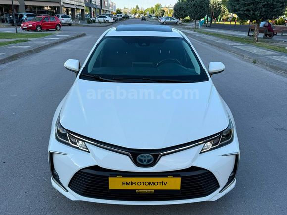 2021 MODEL TOYOTA COROLLA 1.8 HİBRİT FULL PAKET FLAME X PACK OTAMATİK VİTES BOYASIZ