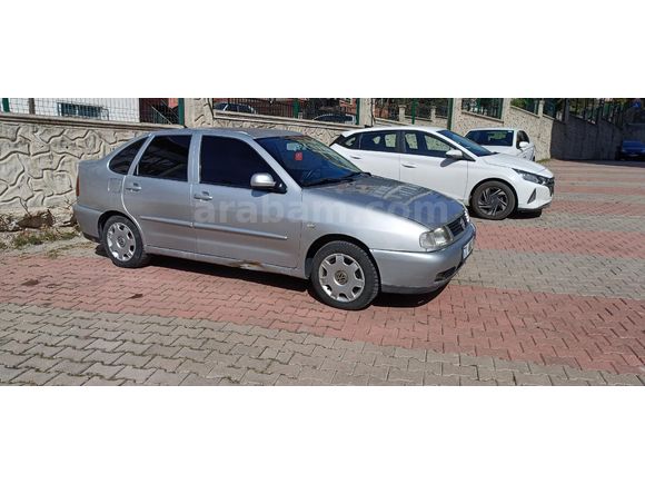 Sahibinden Volkswagen Polo 1.6 Classic 2000 Model  189.000 km Gri