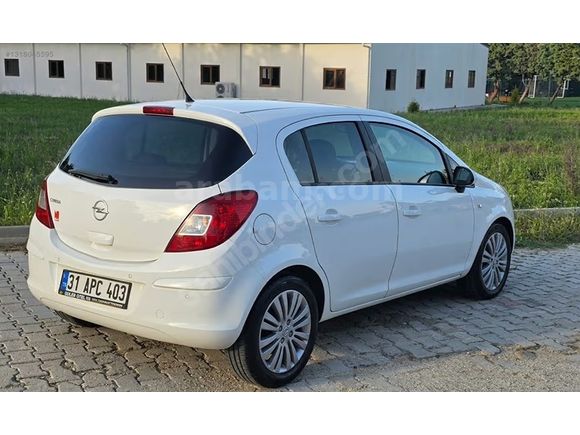 TEMİZLİĞİ VE DİRİLİĞİYLE DİKKAT ÇEKEN OPEL CORSA