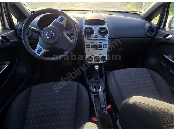 TEMİZLİĞİ VE DİRİLİĞİYLE DİKKAT ÇEKEN OPEL CORSA