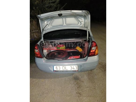 Sahibinden Renault Clio 1.4 Expression 2002 Model  304.000 km Gri