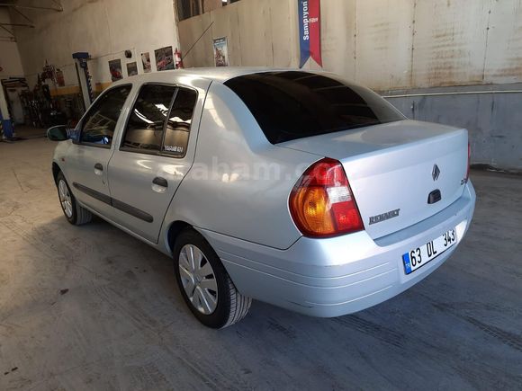 Sahibinden Renault Clio 1.4 Expression 2002 Model  304.000 km Gri