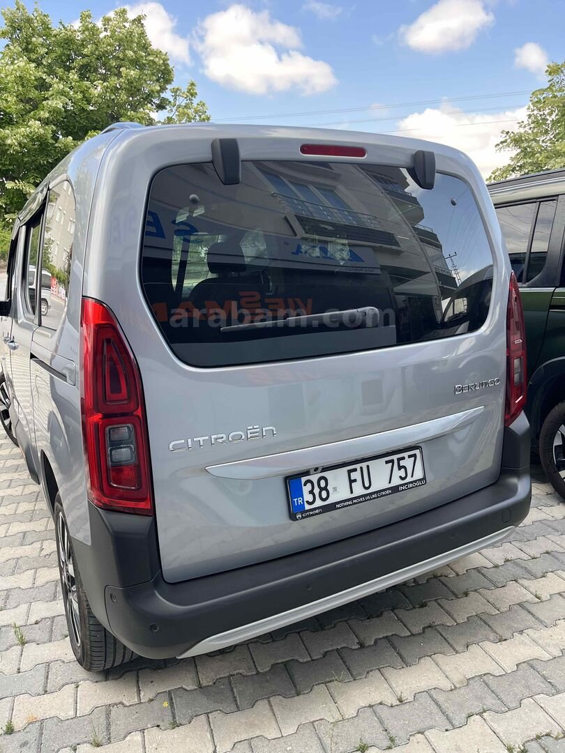 Galeriden Citroen Berlingo 1.5 BlueHDI Shine Bold 2024 Model Kayseri 9.000 km Gri (Gümüş) 4