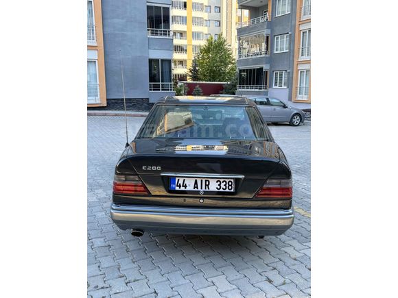 Sahibinden Mercedes - Benz E 200 1995 Model 