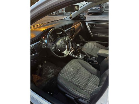 Sahibinden Toyota Corolla 1.6 Advance 2013 Model 