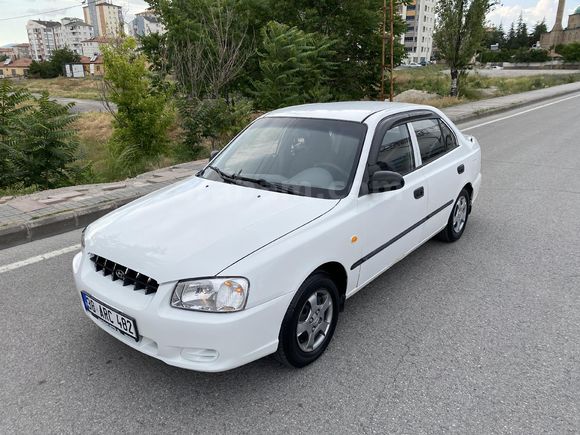 2000 MODEL HYUNDAİ ACCENT 1.3 LX MPİ MOTOR MİLENYUM KASA 