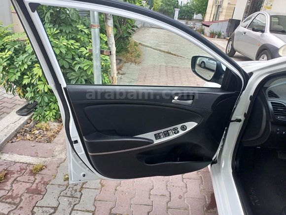 Sahibinden Hyundai Accent Blue 1.6 CRDI Mode Plus 2018 Model