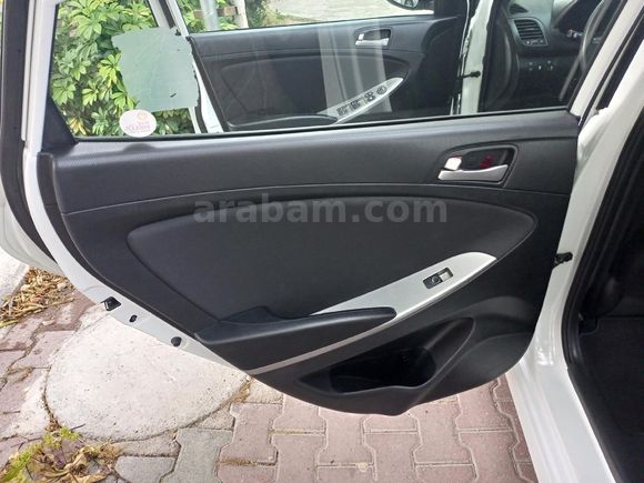 Sahibinden Hyundai Accent Blue 1.6 CRDI Mode Plus 2018 Model