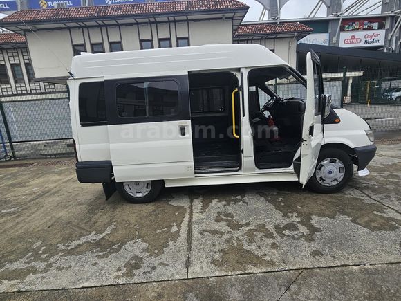 Galeriden Ford Transit 300 S 2006 Model Rize