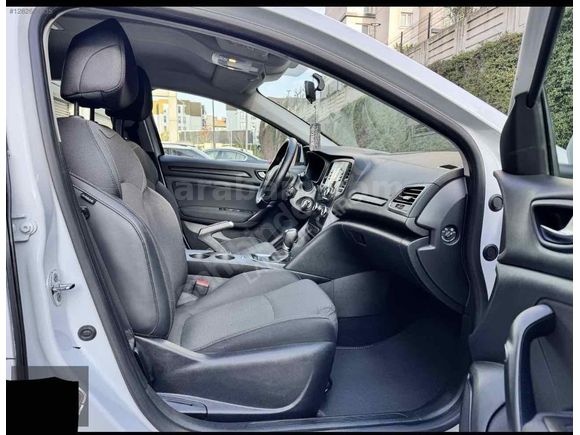 Sahibinden Renault Megane 1.3 TCe Joy 2022 Model 