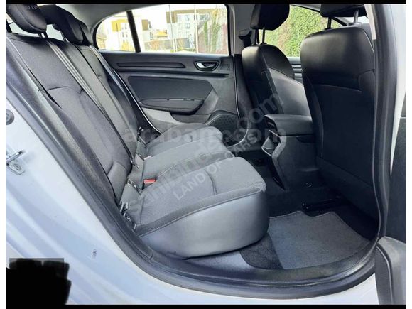 Sahibinden Renault Megane 1.3 TCe Joy 2022 Model 