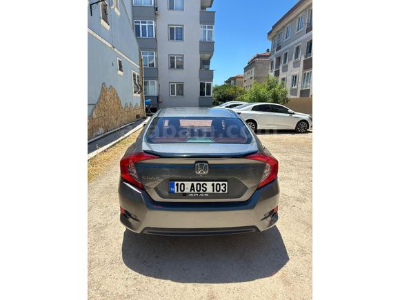 Honda Civic 1.6i VTEC Eco Elegance 2020 Model