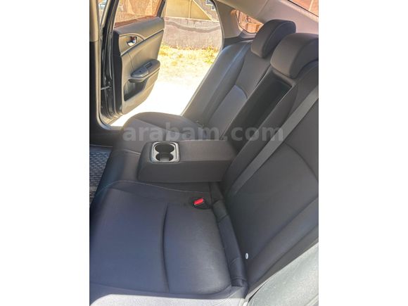 Honda Civic 1.6i VTEC Eco Elegance 2020 Model