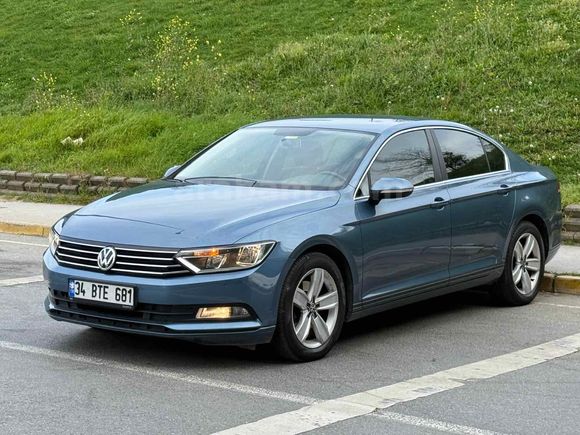 Sahibinden Volkswagen Passat 1.6 TDi BlueMotion Impression 2018 Model  150.000 km Mavi (metalik)