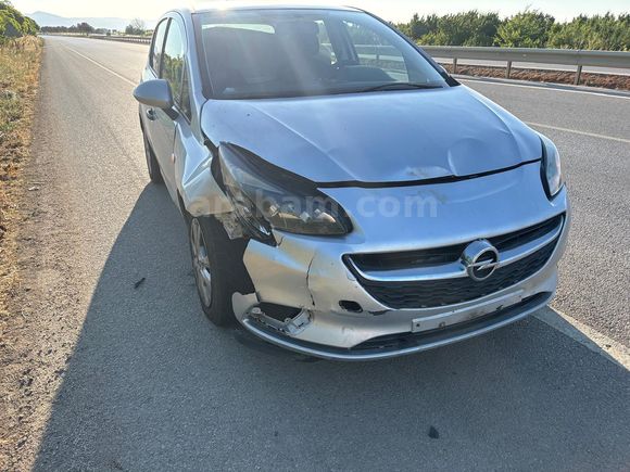 2. Sahibinden Opel Corsa 1.4 Essentia 2015 Model 