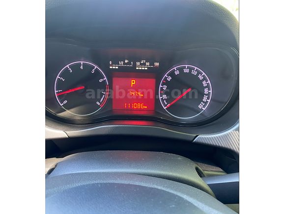 2. Sahibinden Opel Corsa 1.4 Essentia 2015 Model 