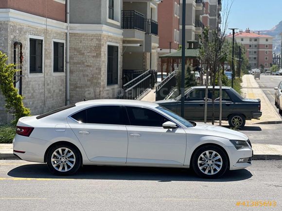 2017 SKODA SUPERB 188 BİN KM HATASIZ TRAMERSİZ