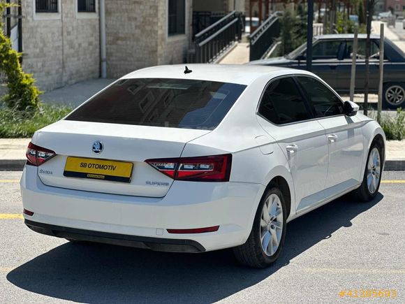 2017 SKODA SUPERB 188 BİN KM HATASIZ TRAMERSİZ
