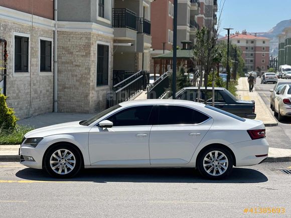 2017 SKODA SUPERB 188 BİN KM HATASIZ TRAMERSİZ