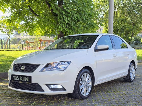 %20 PEŞİN-12 AY SIFIR FAİZ-Seat Toledo 1.4 TDI Style 2017 Model Bolu 180.186 km Beyaz