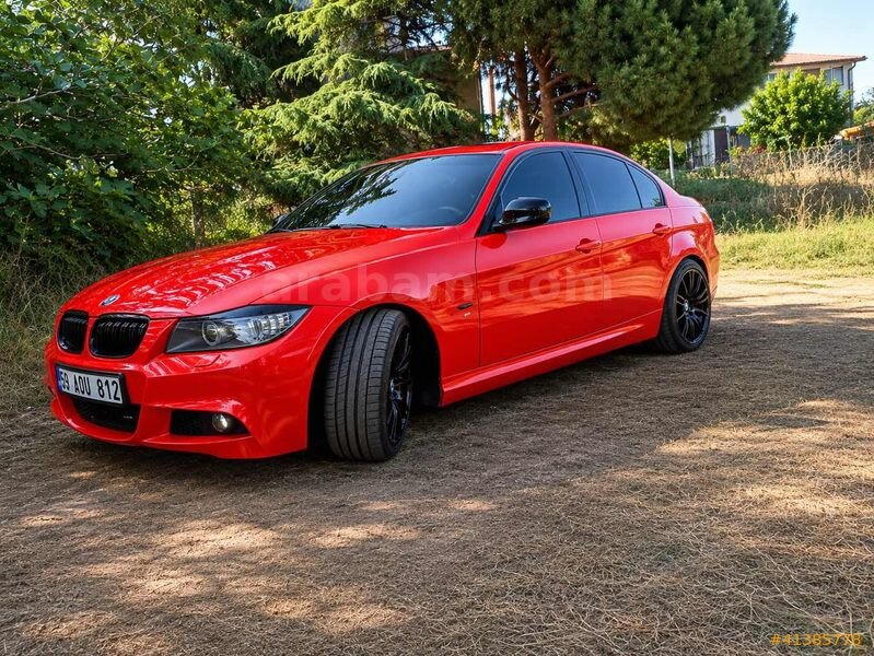 Galeriden BMW 3 Serisi 320d M Sport 2011 Model Tekirdağ 262.000 km Kırmızı