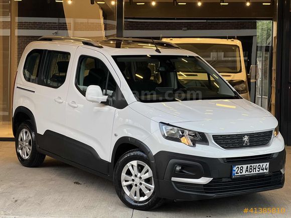 TEKNECİ OTOMOTİV/HATASIZ PEUGEOT RİFTER CAM TAVAN 48.000KM