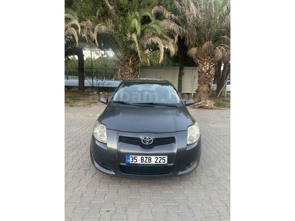 Sahibinden Toyota Auris 1.4 D-4D Comfort 2009 Model 