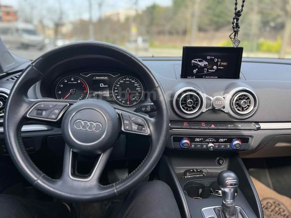 ACİLL CAM TAVAN CARPLAY DÜŞÜK KM 2020 