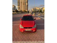 Sahibinden Ford Focus 1.6 Ghia 2001 Model 