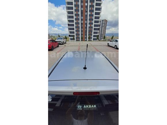 3. Sahibinden 2011 Model  i20 troy