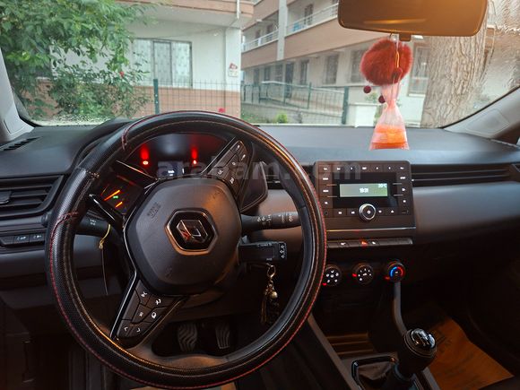 Sahibinden Renault Clio 1.0 TCe Joy 2023 Model 