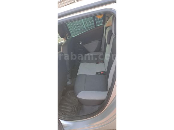 Sahibinden Renault Clio 1.5 dCi Extreme 2011 Model