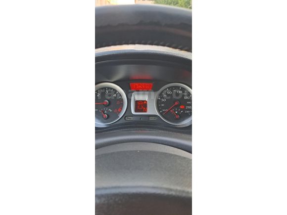 Sahibinden Renault Clio 1.5 dCi Extreme 2011 Model