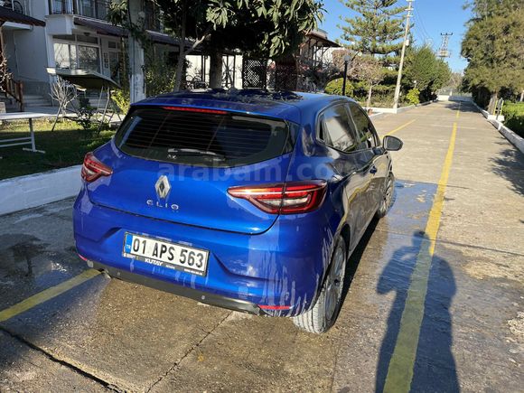 İlk sahibinden Renault Clio 1.0 TCe Touch 2023 Model  64.300