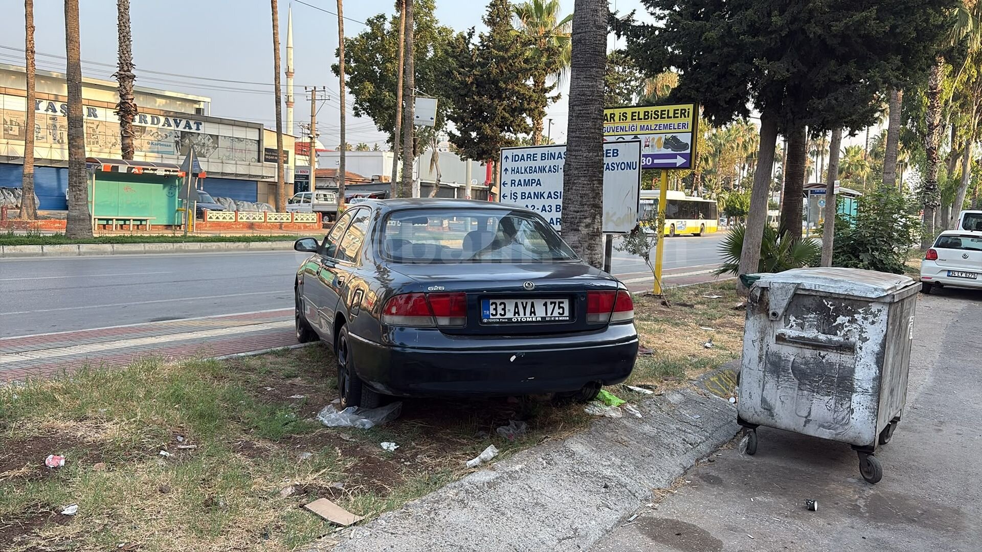 Sahibinden Mazda 626 2.0 1993 Model Mersin 297.744 km Lacivert 3