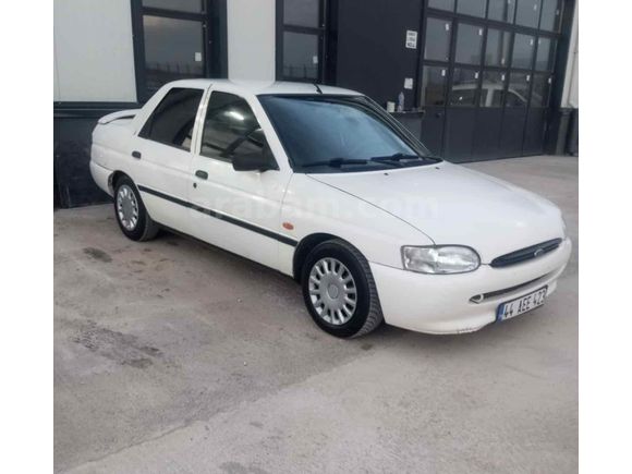 1.6,i,Fort escort degişensiz klimalı iki cam otomatik,temiz araç