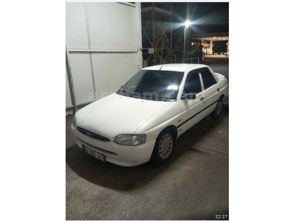 1.6,i,Fort escort degişensiz klimalı iki cam otomatik,temiz araç