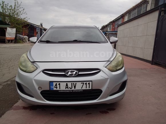 Sahibinden Hyundai Accent Blue 1.6 CRDI Biz 2014 Model 